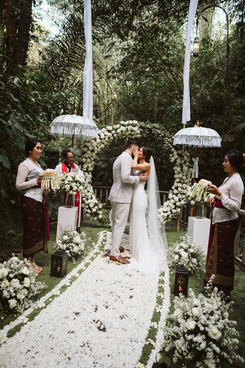 Tom & Jenny Ubud Elopement - Venema Pictures Projects