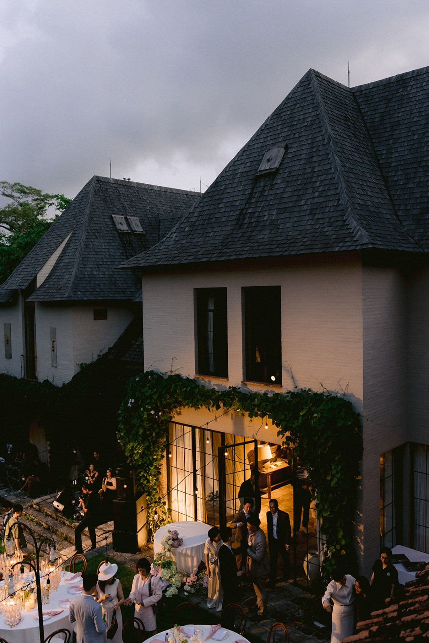 tan yuki kemilau bali wedding 39 fc9a1ef64b | Venema Pictures - Jakarta Bali Wedding Photography Videography