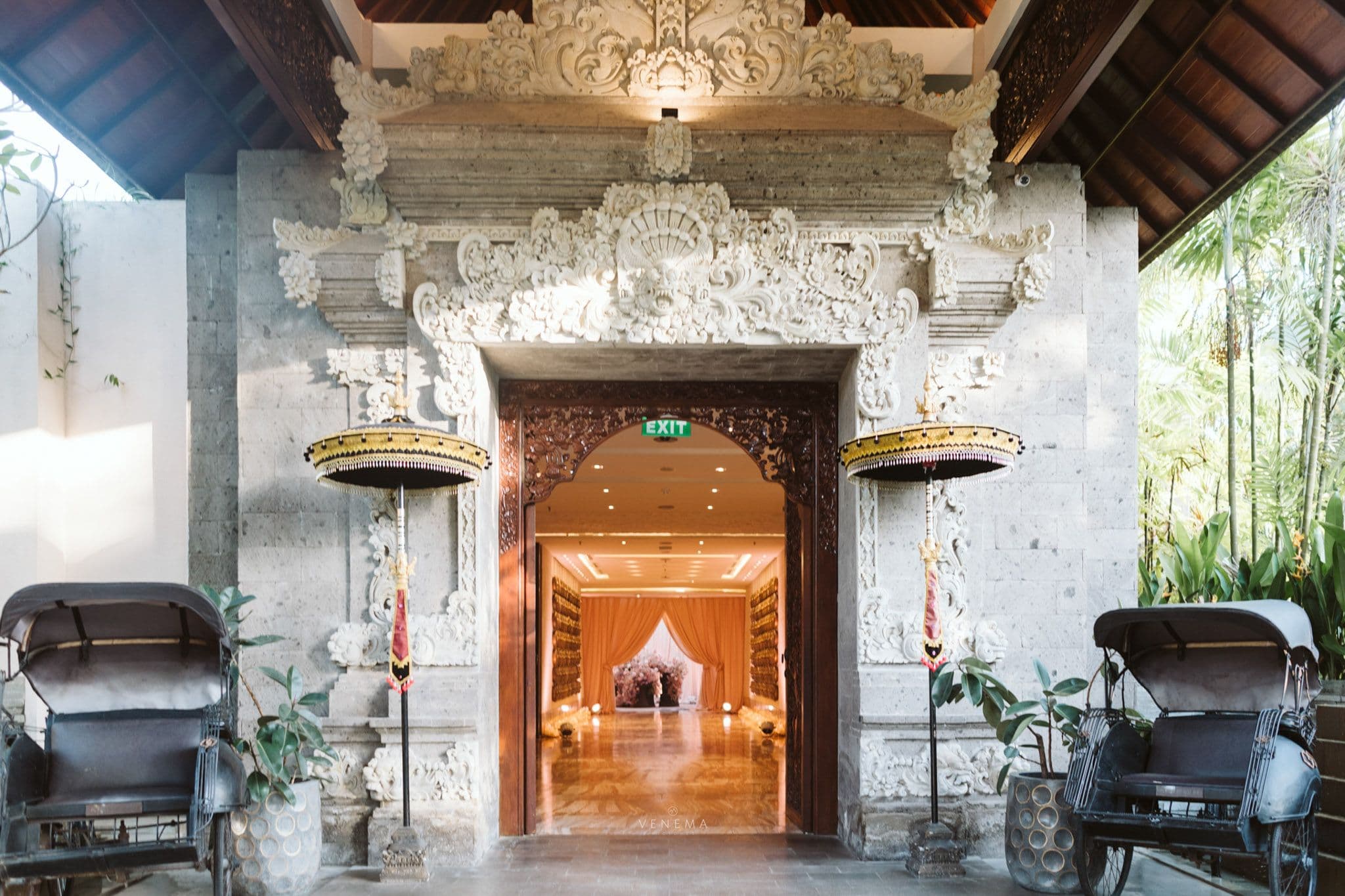 adiniawirasti bali wedding 41 b7f9022ecc | Venema Pictures - Jakarta Bali Wedding Photography Videography